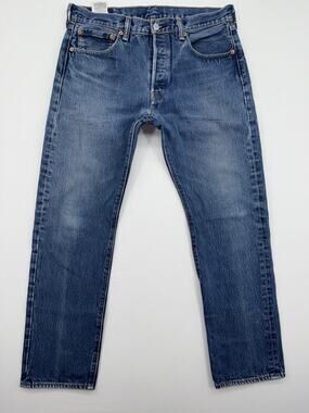 Levi's 501 Classic Straight Button Fly Blue Denim Jeans Men’s 32x30